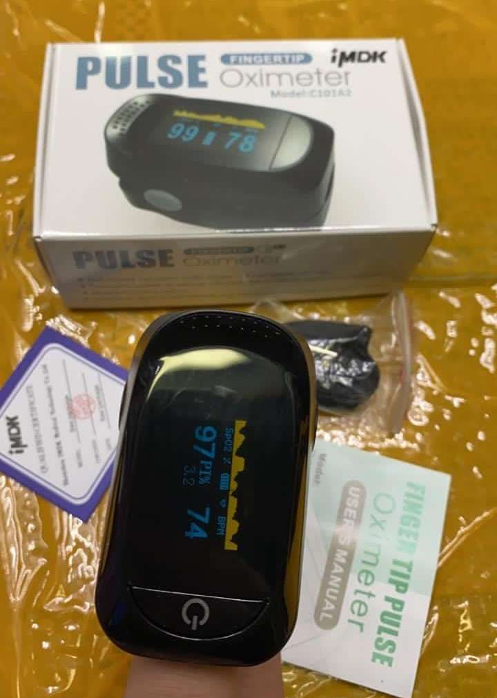 Пульсоксиметр IMDK Fingertip Pulse Oximeter C101A2 черный оптом