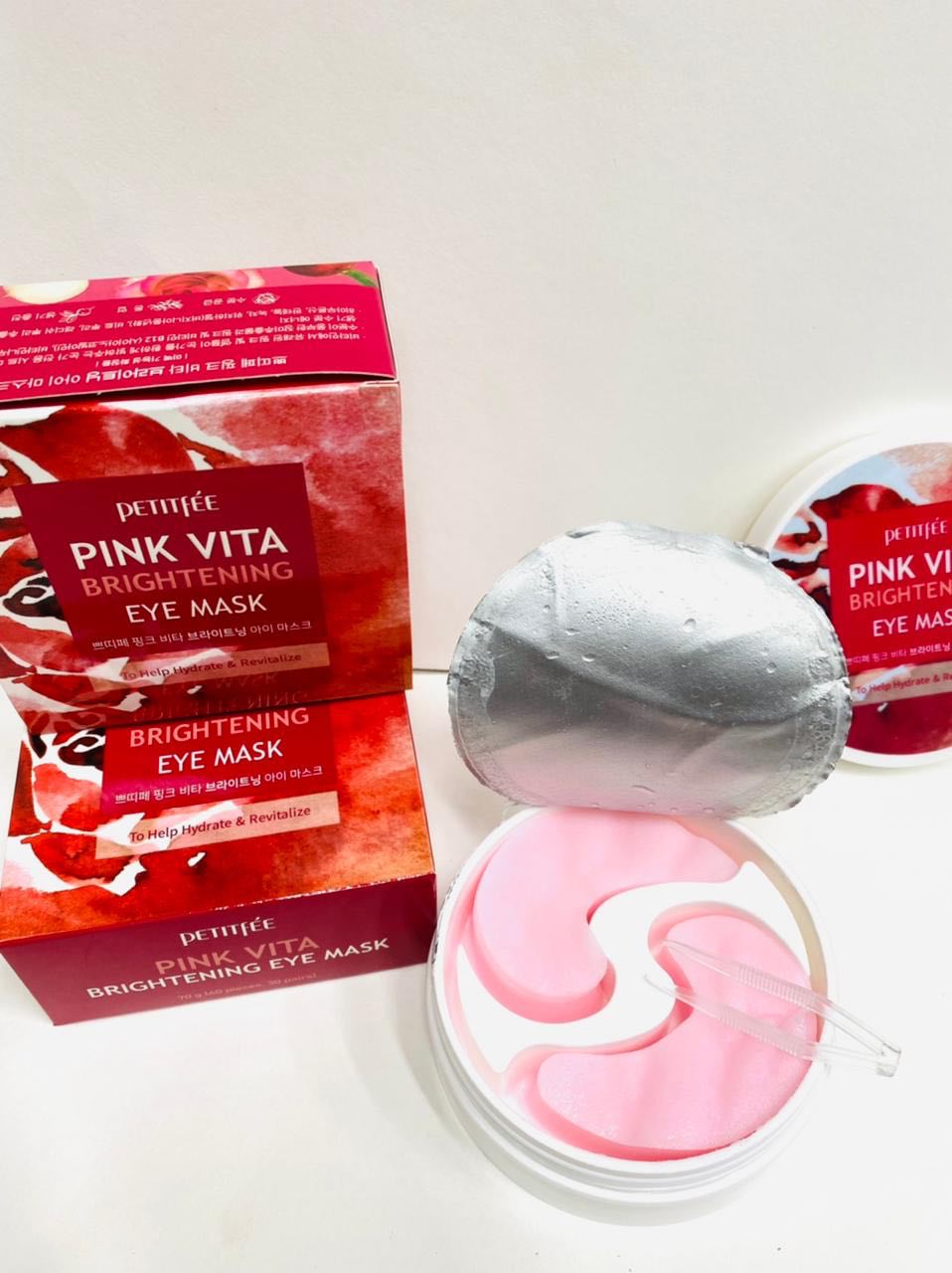 Осветляющие тканевые патчи для глаз с витаминным комплексом Petitfee Pink Vita Brightening Eye Mask оптом - Фото №4