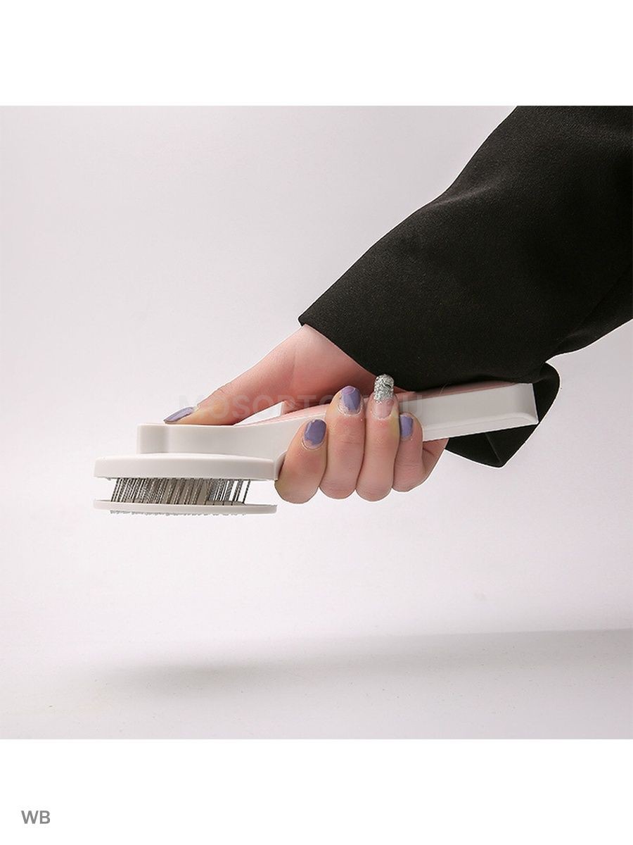 Расческа-дешеддер для животных с кнопкой самоочистки и массажным эффектом Key Pet Comb Efficient Hair Removal оптом - Фото №7
